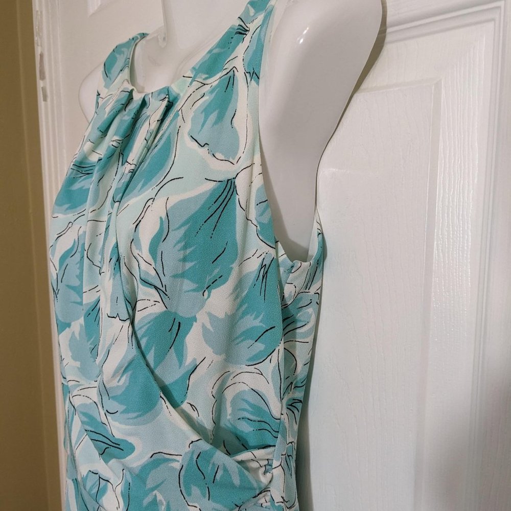 Ann Taylor Sea Blue White Petal Print Faux Wrap Sleeveless Midi Dress - size MP - Picture 7 of 10